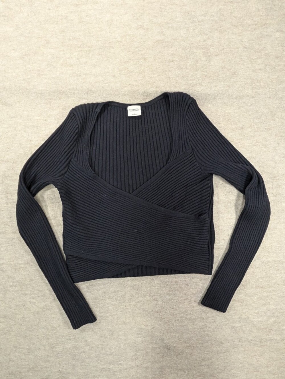 Abercrombie Soft AF Ribbed Cross Knit Sweater Long Sleeve Cropped Black Large